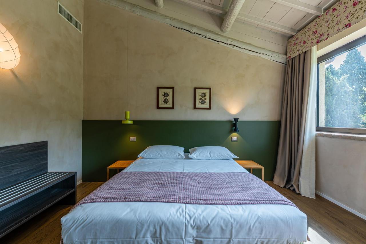Отель Relais Le Coste Lavagno Экстерьер фото