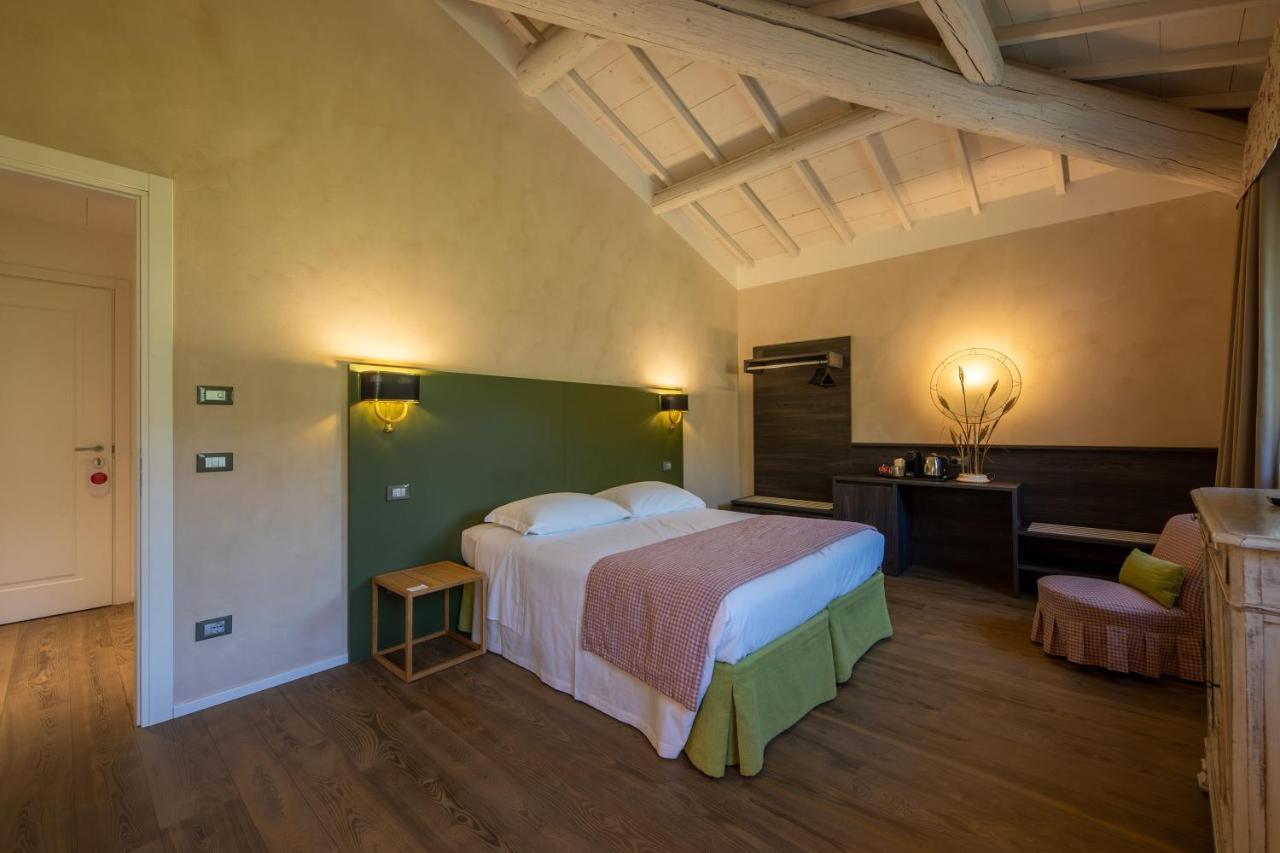 Отель Relais Le Coste Lavagno Экстерьер фото