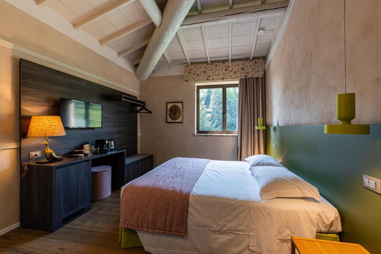 Отель Relais Le Coste Lavagno Экстерьер фото