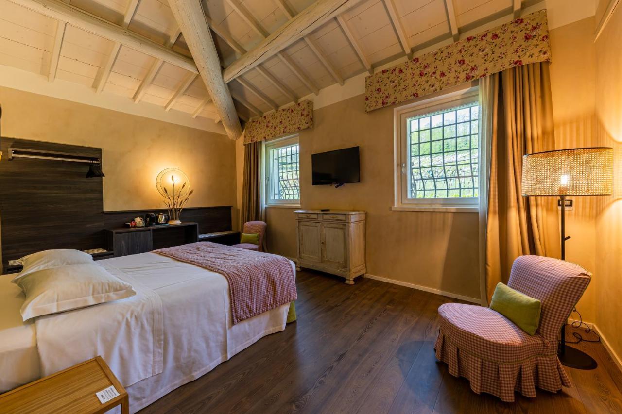 Отель Relais Le Coste Lavagno Экстерьер фото