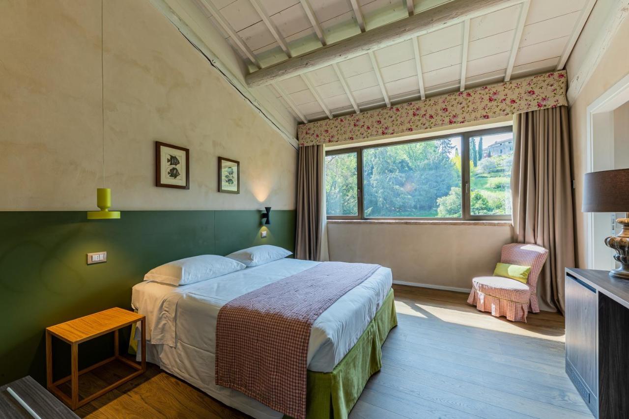 Отель Relais Le Coste Lavagno Экстерьер фото