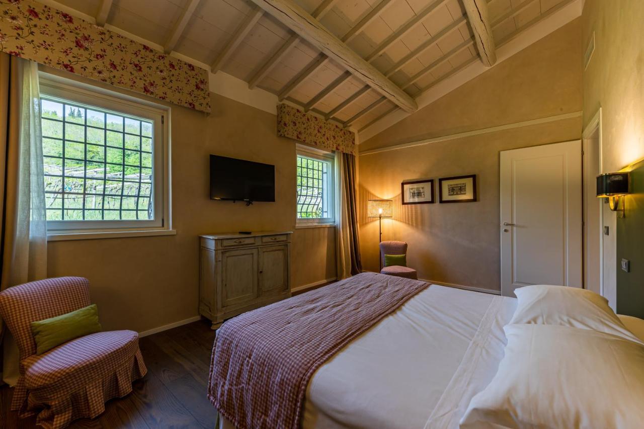 Отель Relais Le Coste Lavagno Экстерьер фото